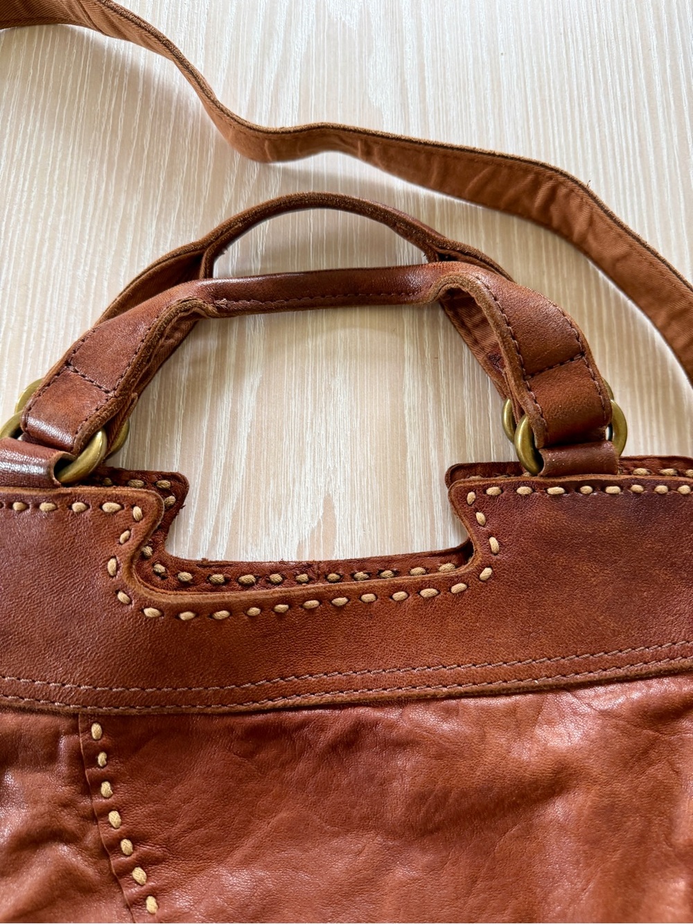 Lucky Brand Abbey Road Brown Leather Crossbody Tote - Distressed Finish - Picture 4 of 14